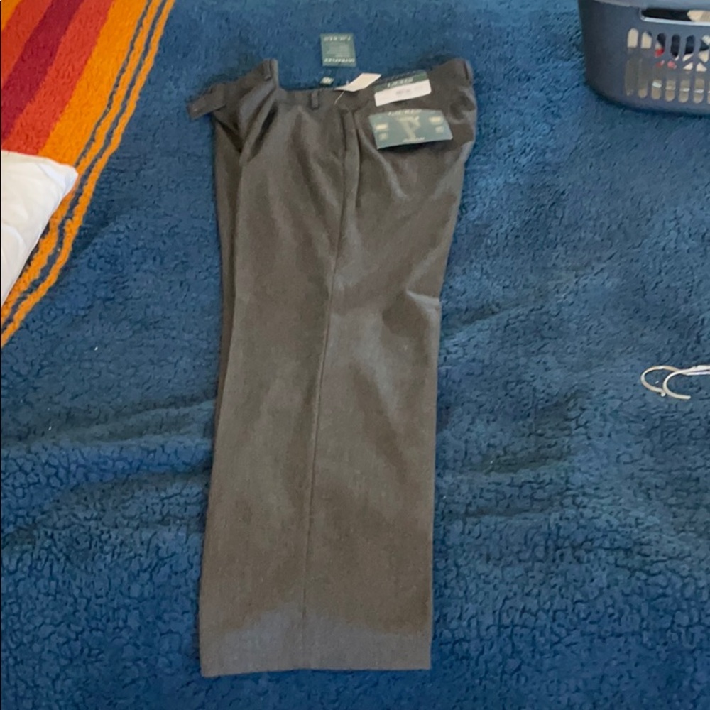 Brand New Ralph Lauren dress pants 40 x 34 gray